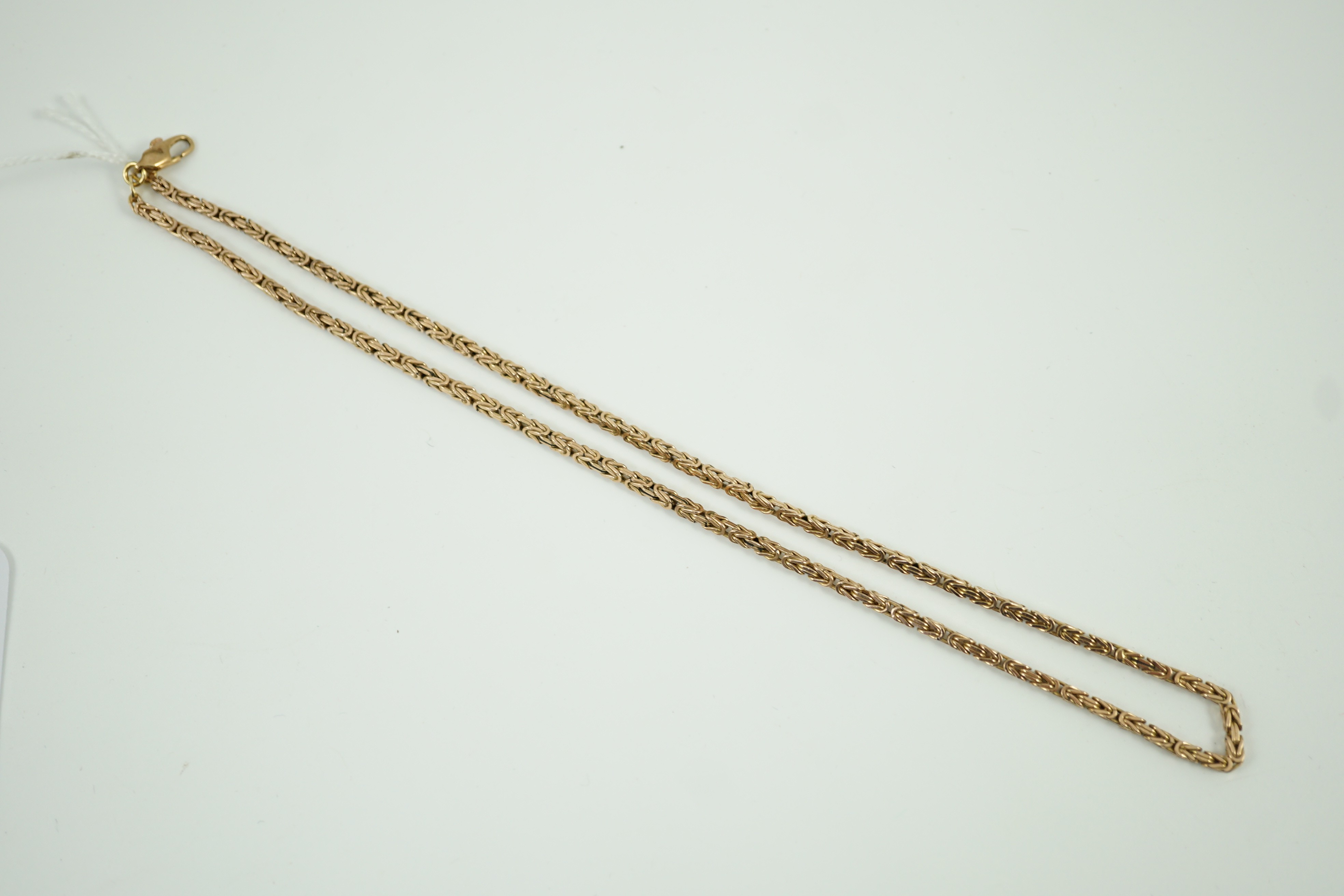 A modern 9ct gold chain, 42cm, 14.4 grams.